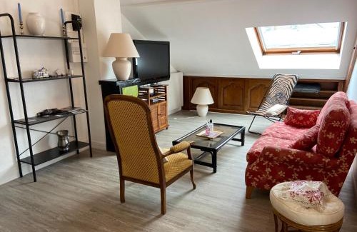 Vendome Apartment | Central City Residence - Family-Friendly Apartment Awaits