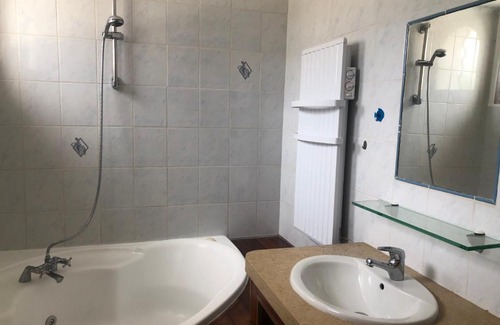 Calas Apartment | Cozy Apartment Between Aix en Provence and Marseille