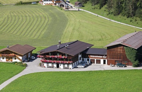 Achenkirch Apartment | Discover Appartement Enzian: Family-Friendly Getaway