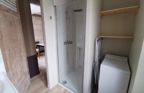Marans Apartment | Pet-Friendly Appartement Escapade Marine - Family Welcoming Stay