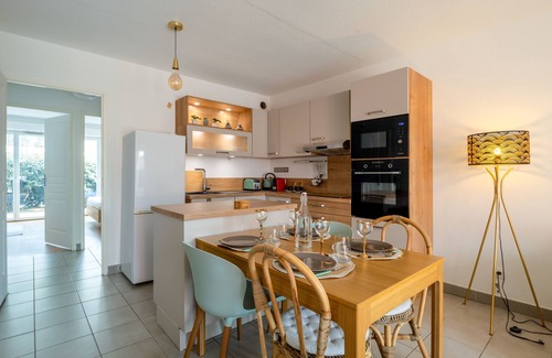 La Teste-de-Buch Apartment | Oceanfront Appartement Exupéry - Welkeys with Spa & Breakfast
