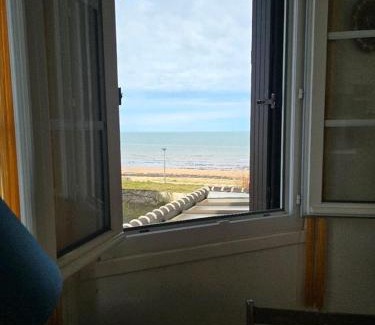 Hermanville-sur-Mer Apartment | Oceanfront Apartment with Sea View for 3 Guests & Baby