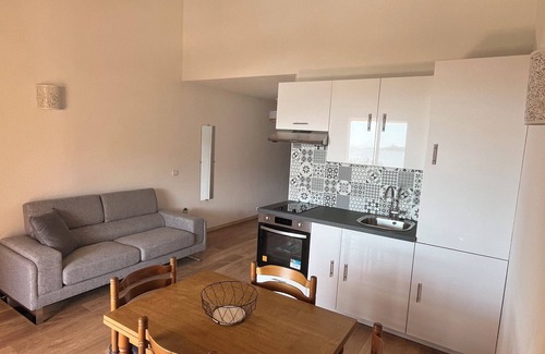 Calcatoggio Apartment | Cozy Appartement F2 Steps from Liscia Beach with Ocean View