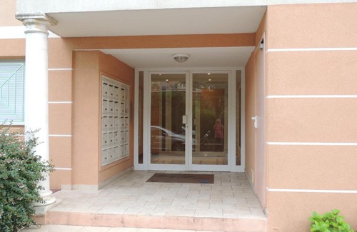 Frejus Plage Apartment | Cozy Ocean View Appartement F2 in Family-Friendly Setting