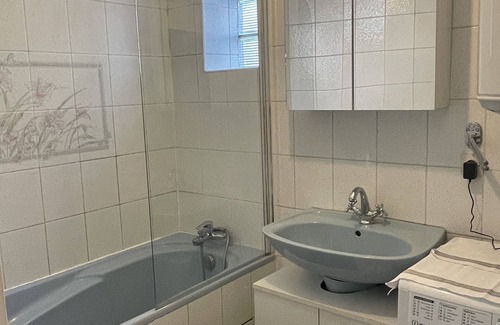 Houilles Apartment | Cozy Appartement F2 Near Paris: Child Friendly & Quiet