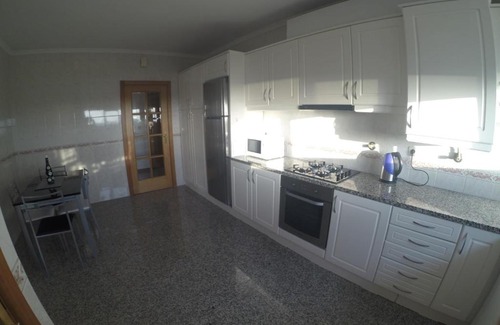 Esmoriz Apartment | Beachside Appartement F2 with Family-Friendly Amenities