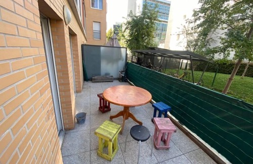 Saint-Denis Apartment | Comfortable 3-Bedroom Apartment Steps from the Beach