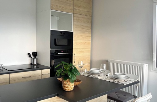 Ivry-port Apartment | Family-Friendly Appartement in Portes de Paris with Parking