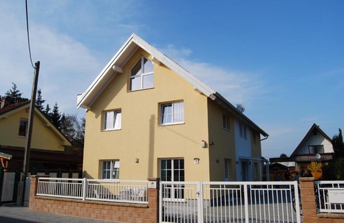 Floridsdorf Apartment | Family-Friendly Appartement Florian with Outstanding 9/10 Rating