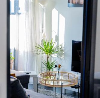 Ayguemorte-les-Graves Apartment | Convenient Appartement Near Bordeaux with Pool Access