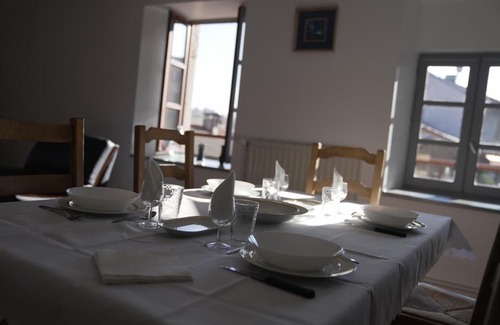Chalmazel-Jeansagniere Apartment | Cozy Apartment Steps from the Slopes, Pet Friendly & Breakfast