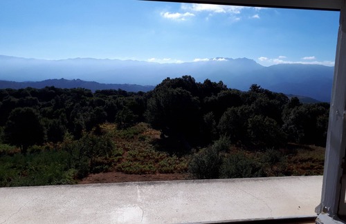Cognocoli-Monticchi Apartment | Cozy 3-Room Apartment in a Charming Village Home
