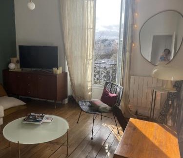 Le Perreux-sur-Marne Apartment | Cozy Apartment for Families: Perfect Getaway Awaits