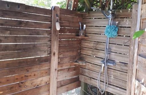 Meschers-sur-Gironde Apartment | Cozy Beachside Apartment with Ocean Views and Pet Friendly