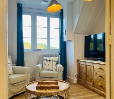 Port-en-Bessin-Huppain Apartment | Cozy Seaside Apartment with Child-Friendly Amenities