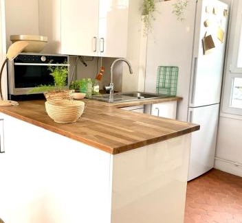 Saint-Germain-en-Laye Apartment | Bright 3-Room Apartment in Central Location, Family-Friendly