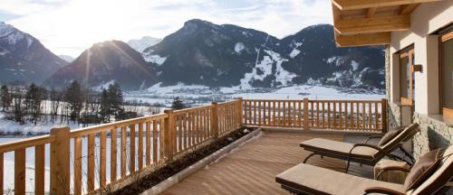 Ramsau im Zillertal Apartment | Guest Rated 10/10: Appartement Freiblick with Hot Tub & More
