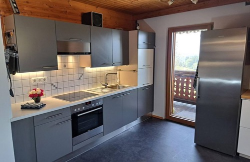 Millstatt Apartment | Family-Friendly Appartement Fromme Helene with Kitchen Access