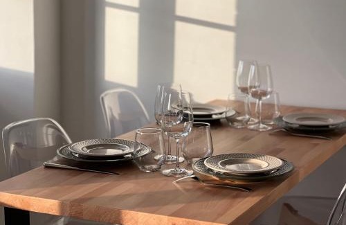 Sainte-Mere-Eglise Apartment | Central Appartement Gordon Smith: Family-Friendly Retreat