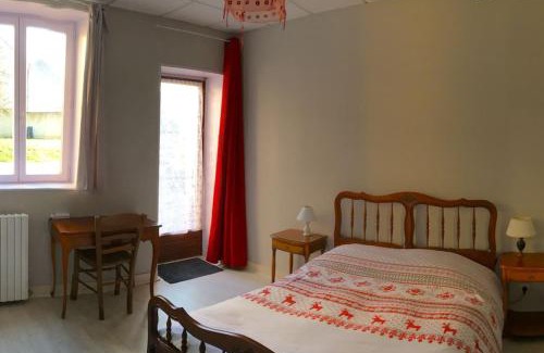 Gray Apartment | Child-Friendly Appartement Grand-duc with Great Reviews