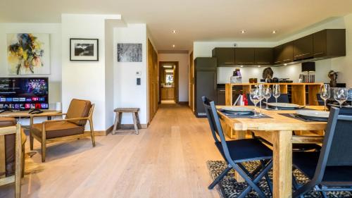 Les Praz-de-Chamonix Apartment | Discover Appartement Green: 4-Star Stay with Family Amenities