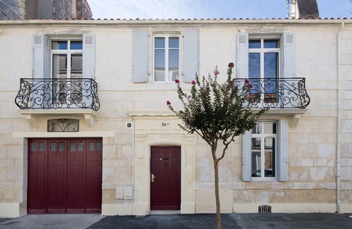 Rochefort Apartment | Top-Rated Apartment in Rochefort - Pet & Child Friendly!