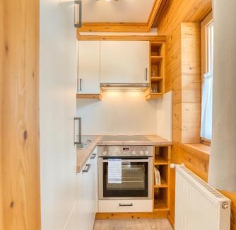 Konigsleiten Apartment | Stylish Appartement Hofmann: Pet Friendly & Highly Rated