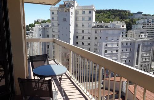 Saint-Roch - Badouillere - Chavanelle Apartment | Central Apartment with Garage - Ideal for Families!