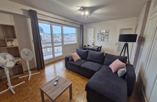 Saint-Roch - Badouillere - Chavanelle Apartment | Central Apartment with Garage - Ideal for Families!