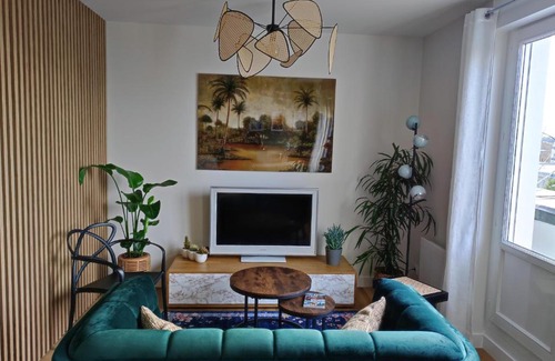 Downtown Apartment | Panoramic View Apartment in the Heart of the City