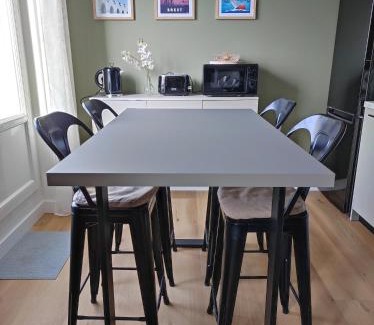 Downtown Apartment | Panoramic View Apartment in the Heart of the City