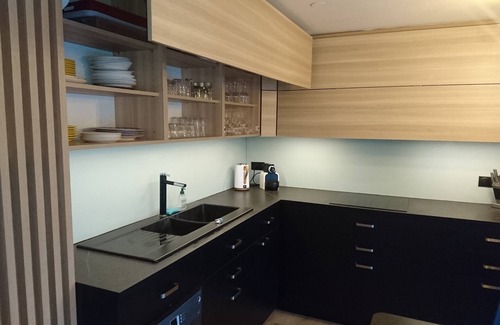 Cran-Gevrier Apartment | Family-Friendly Apartment Steps from the Old Town & Lake