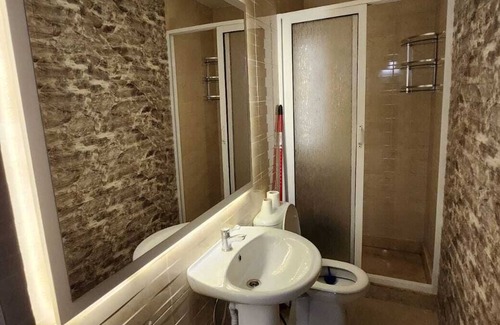 Tetouan Apartment | Appartement Idéal: Proximité Ajanif, Confort et Élégance Wifi Fibre Netflix Iptv