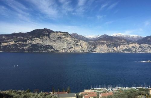 Castelletto Apartment | Appartement In Brenzone Sul Garda Mit Grill, Garten Und Terrasse Und Seeblick