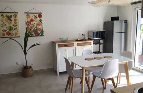 Behobie Apartment | Highly Rated Oceanfront Apartment with Terrace in Basque