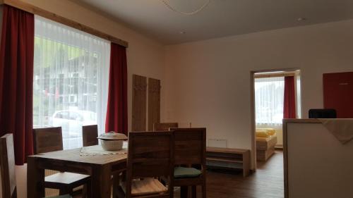 Juns Apartment | Explore Appartement Juns: Spa Retreat with Great Reviews