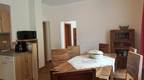 Juns Apartment | Explore Appartement Juns: Spa Retreat with Great Reviews