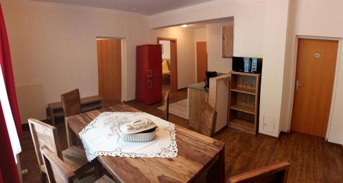 Juns Apartment | Explore Appartement Juns: Spa Retreat with Great Reviews