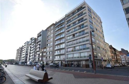 Heist Apartment | Oceanfront Appartement Knokke-Heist with Pet-Friendly Perks