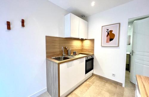 Miribel Apartment | Beachside Retreat: L'Amour à la Plage, 15min from Lyon