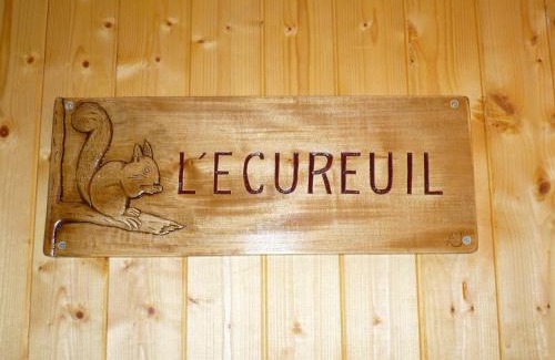 Les Carroz-d'Araches Apartment | Cozy Appartement L'Ecureuil - Steps from Slopes & Village