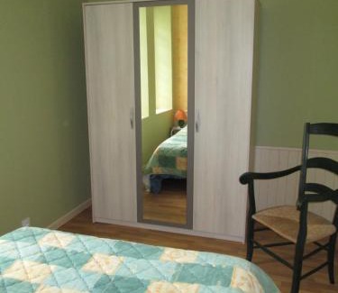 Salies-de-Bearn Apartment | Pet-Friendly Appartement La Bananeraie with Family Amenities