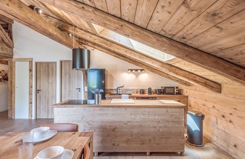 Combloux Apartment | Discover Appartement La Pause de l'Ours - Pet Friendly Stay