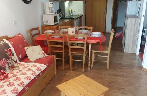 Orcieres-Merlette Apartment | Cozy Apartment Steps from Slopes - Perfect for Families