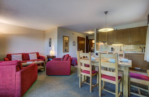 La Tzoumaz Apartment | Top-Rated Appartement LaForet 35 with Lake Views