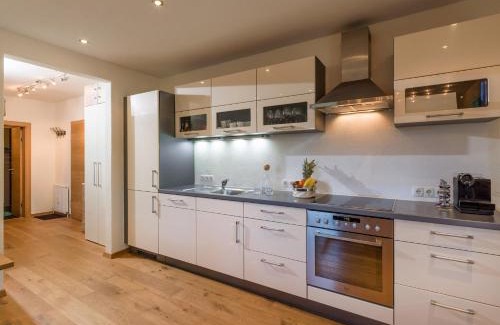Kirchberg in Tirol Apartment | Relax at Appartement Lana - Family-Friendly with Pool