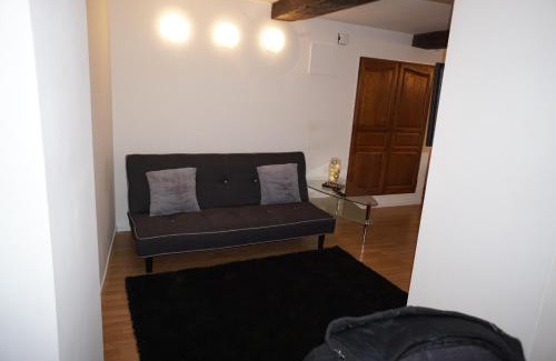 Saint-Mihiel Apartment | Pet-Friendly Appartement Larzilliere - Family-Friendly Stay