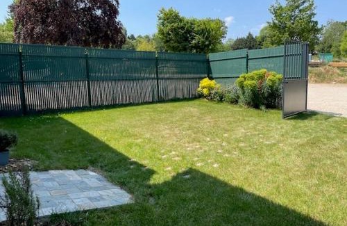 Hargeville Apartment | Pet-Friendly Appartement Lavande for 6 with Mezzanine