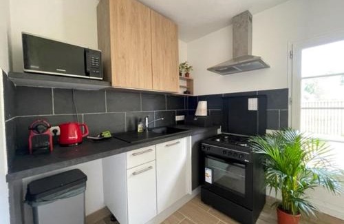 Hargeville Apartment | Pet-Friendly Appartement Lavande for 6 with Mezzanine