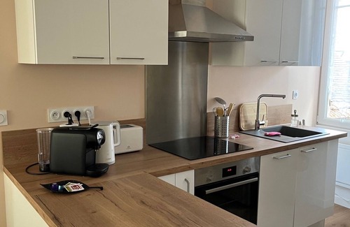 Givry Apartment | Relaxing Stay at Appartement - Le Clos Léonie with Pool
